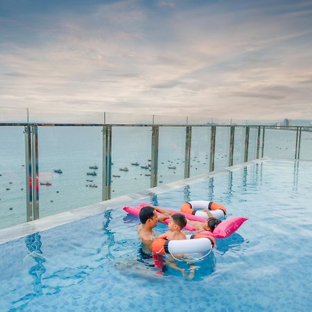 Grand Gold Beach Hotel & Spa Danang Exterior photo
