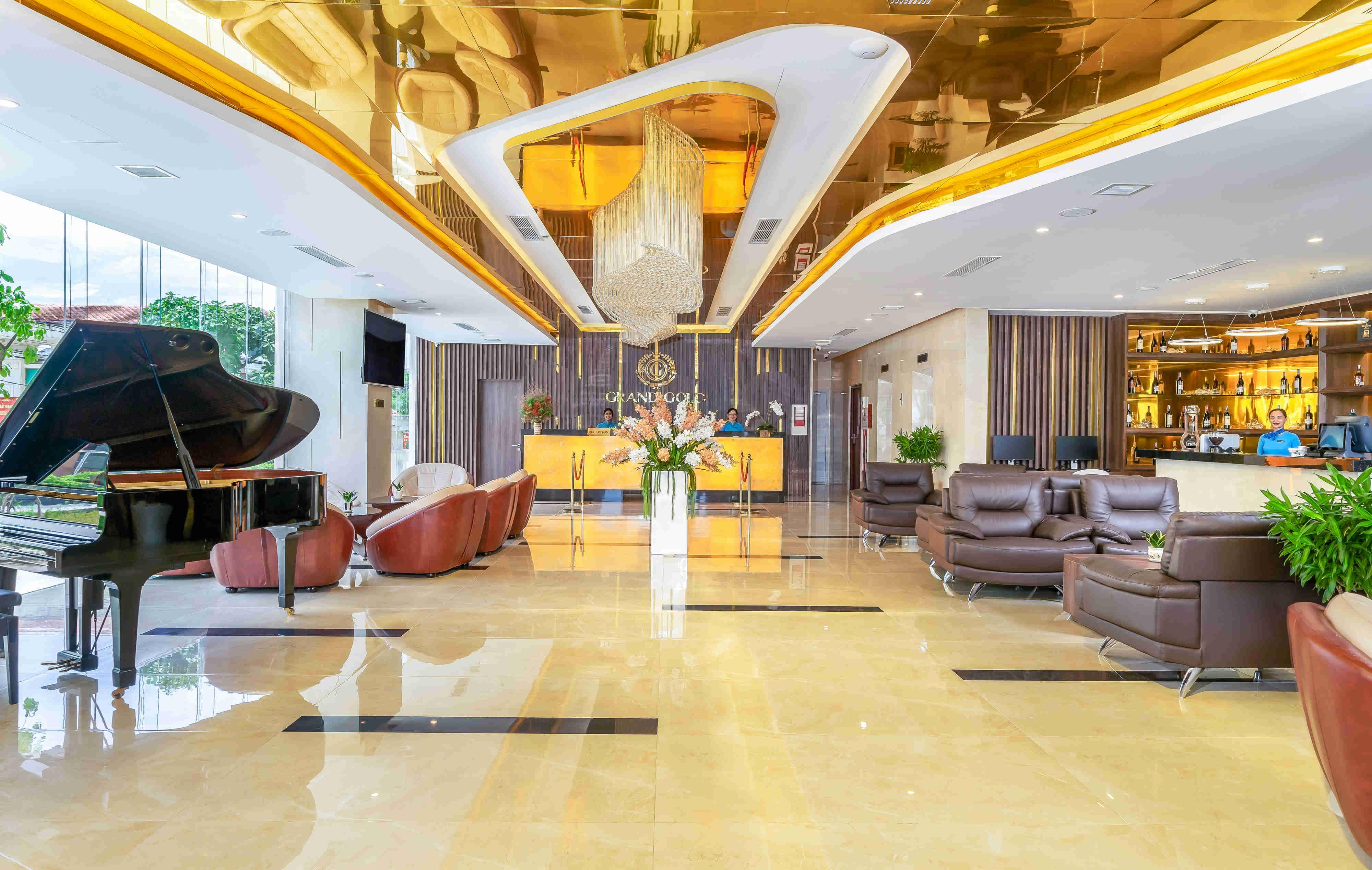 Grand Gold Beach Hotel & Spa Danang Exterior photo