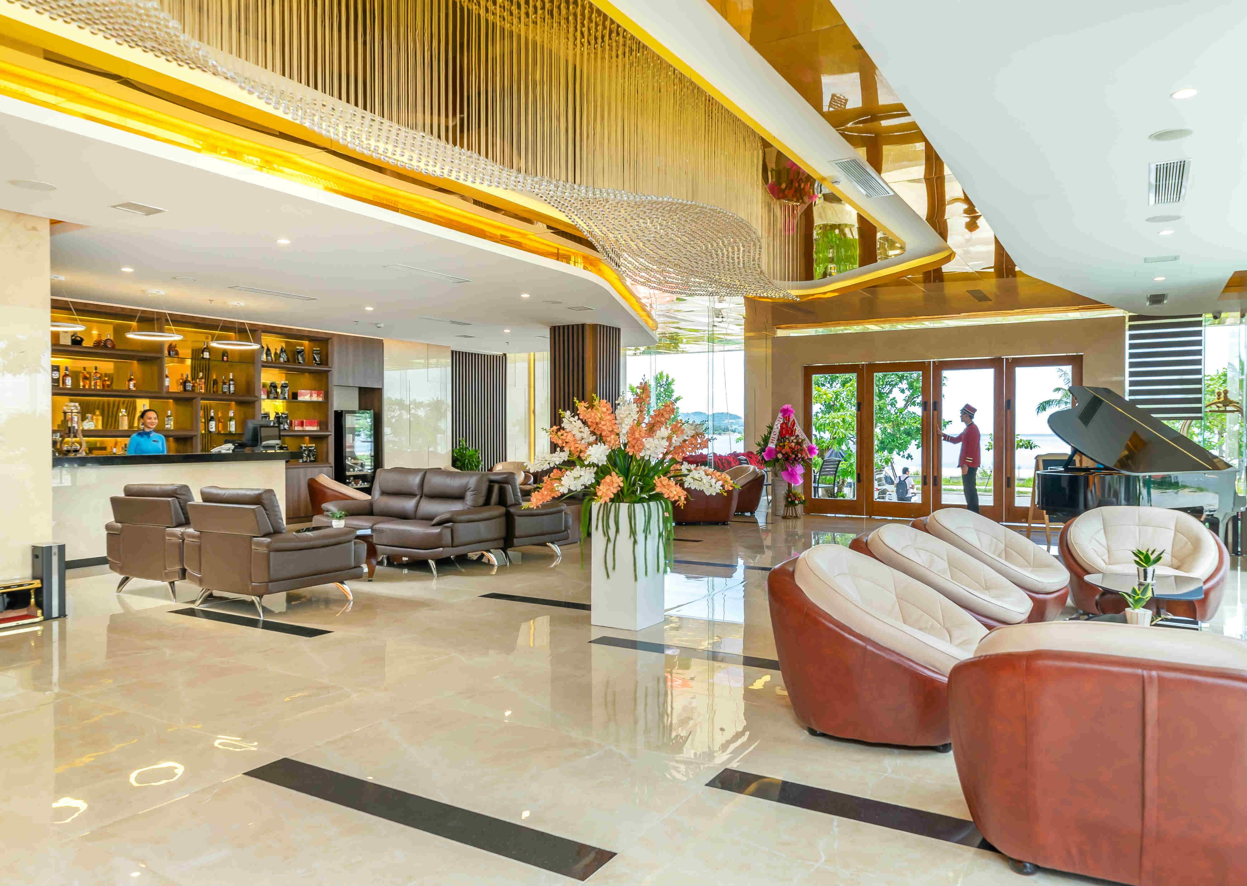 Grand Gold Beach Hotel & Spa Danang Exterior photo
