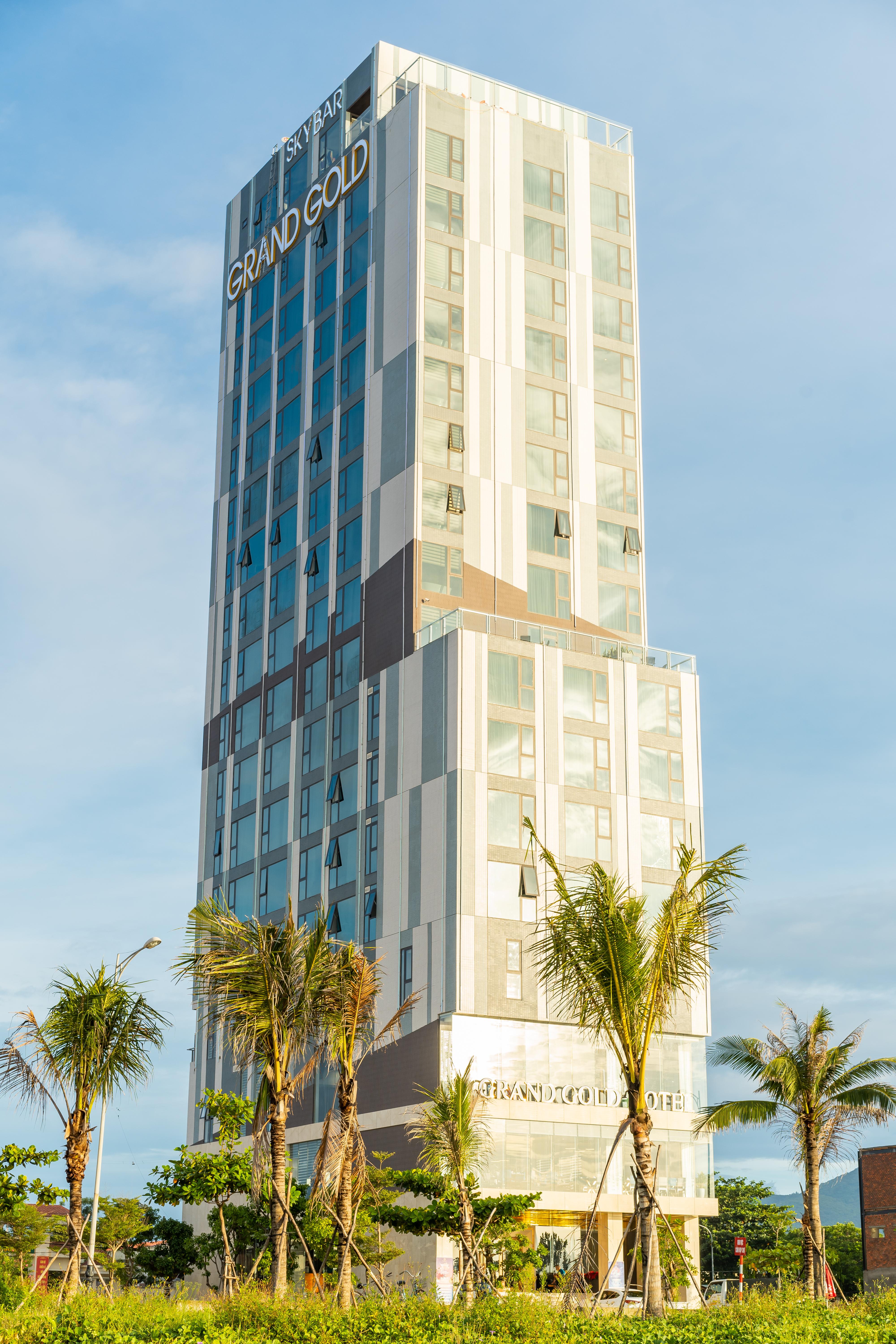 Grand Gold Beach Hotel & Spa Danang Exterior photo