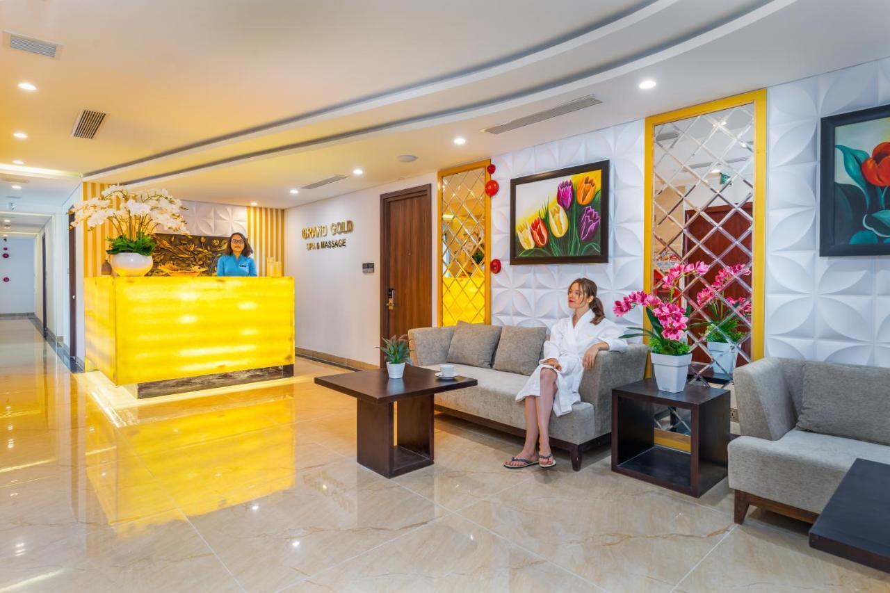 Grand Gold Beach Hotel & Spa Danang Exterior photo